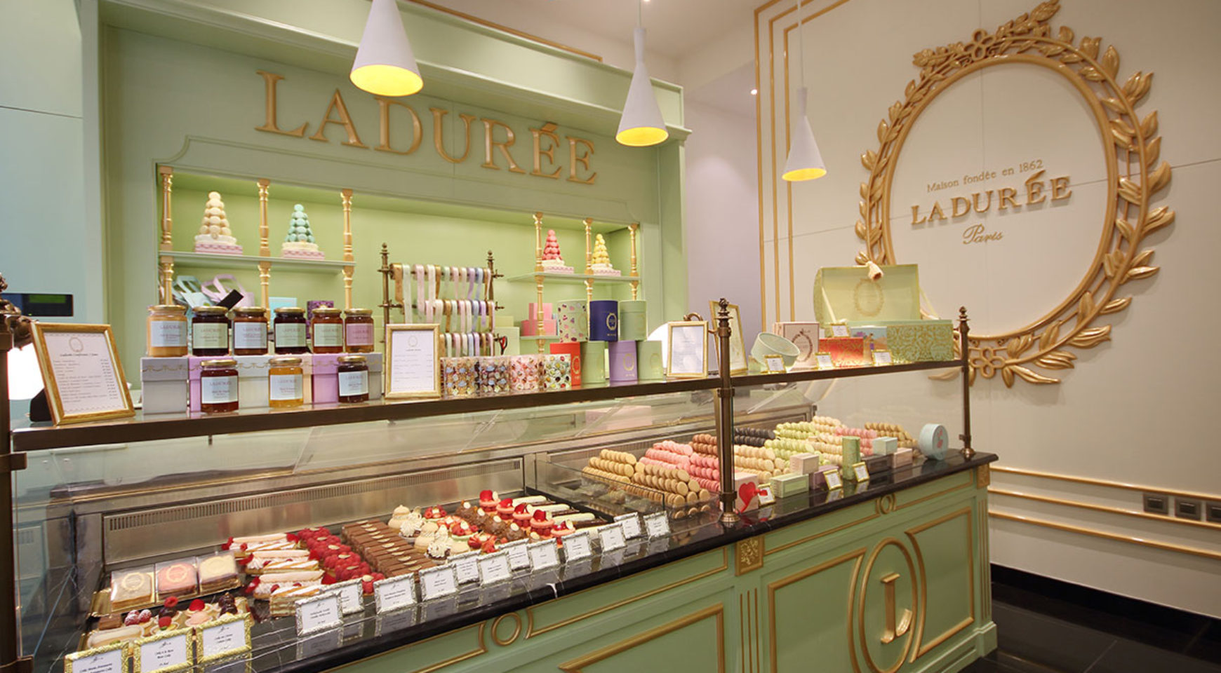 Ladurée Mall Of The Emirates Tea Room | | Dubai Restaurants Guide